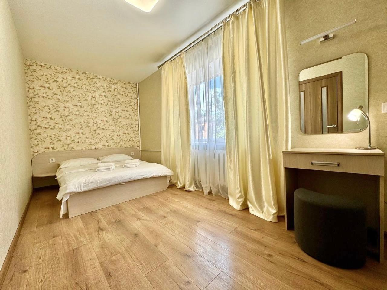 Apartpoltava: Elegant Apartments Near Puppet Theater Exterior photo